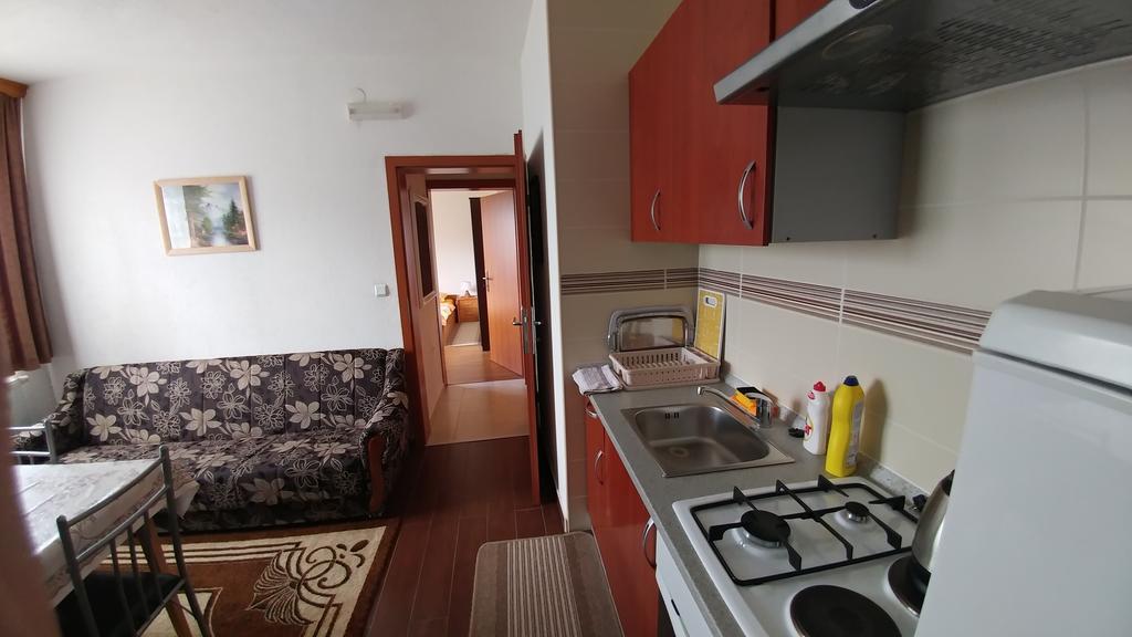 Guest House Mijic Korenica Εξωτερικό φωτογραφία